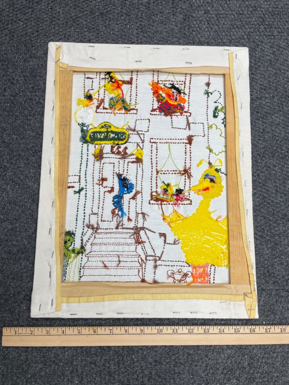 Vintage Sesame Street Yarn Art Sign Big Bird Bert Ernie Cookie Monster 1970s - Picture 5 of 5